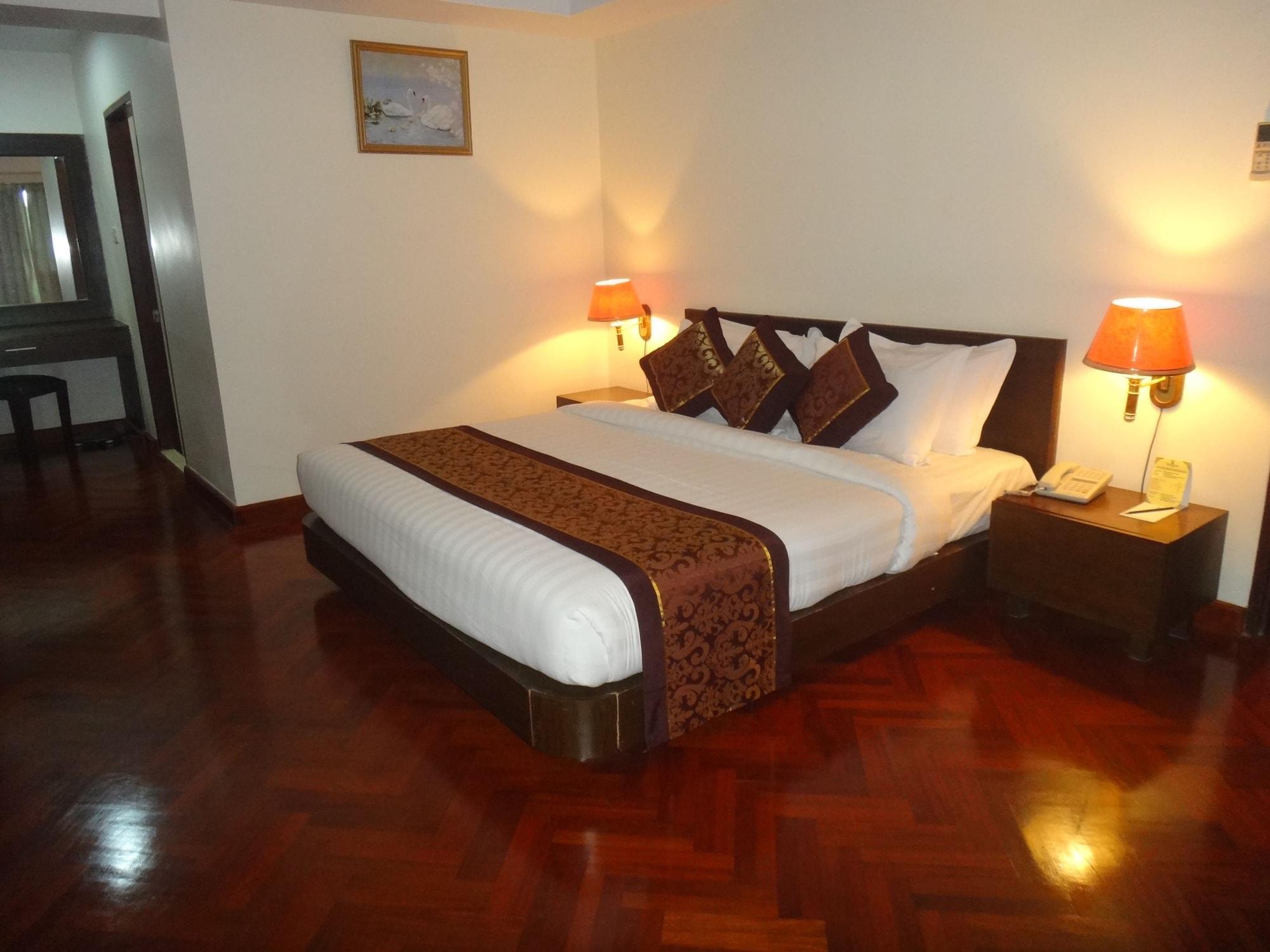 Hotel Yangon Yangon