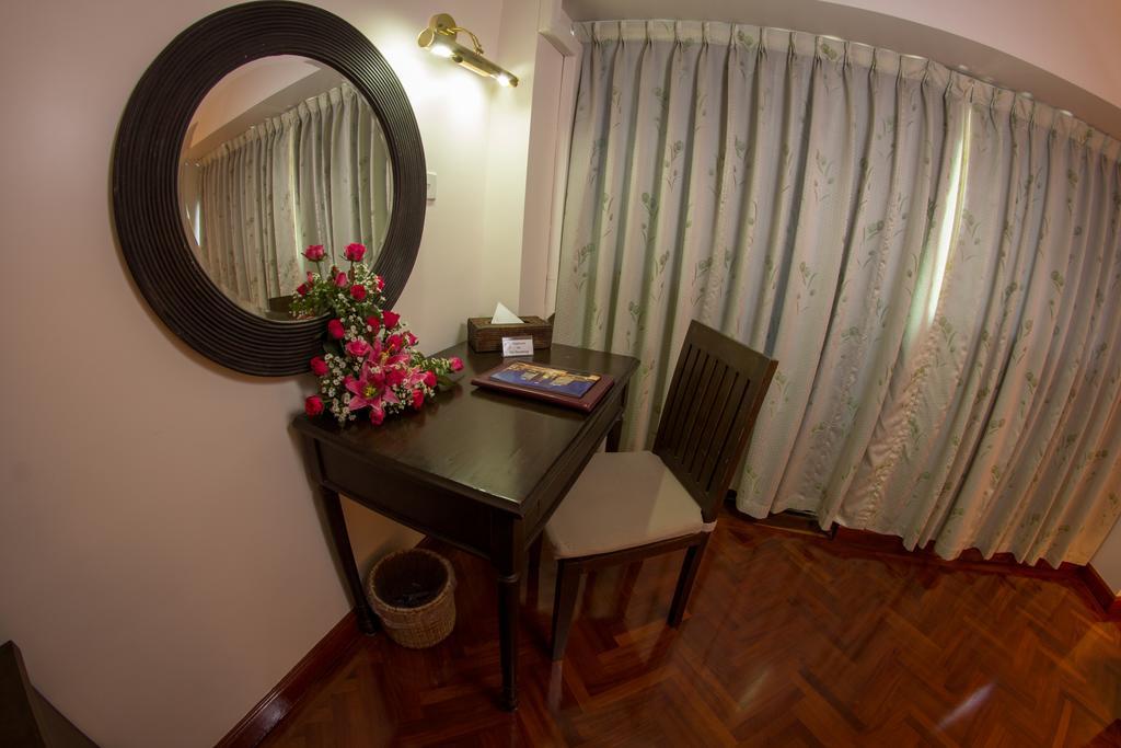 Hotel Yangon Yangon