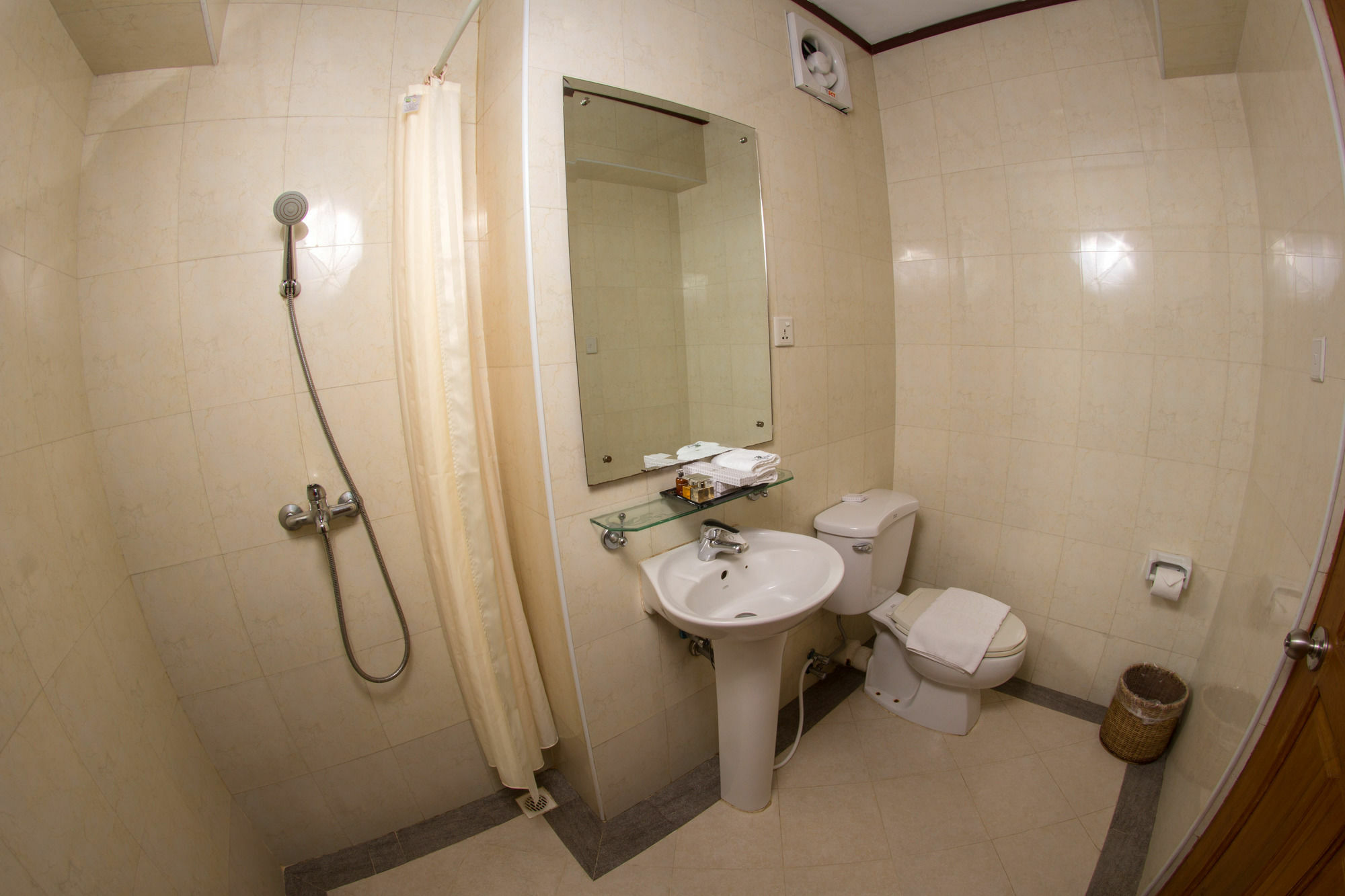 Hotel Hotel Yangon 3*